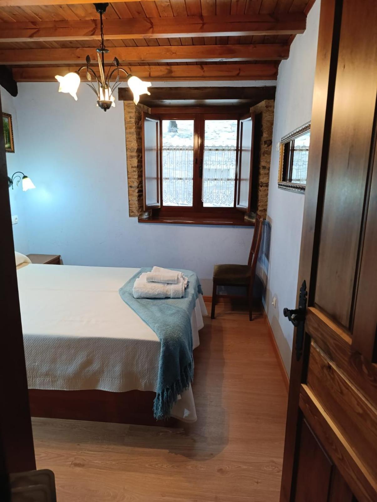 Apartamentos Rio Eo San Tirso de Abres エクステリア 写真